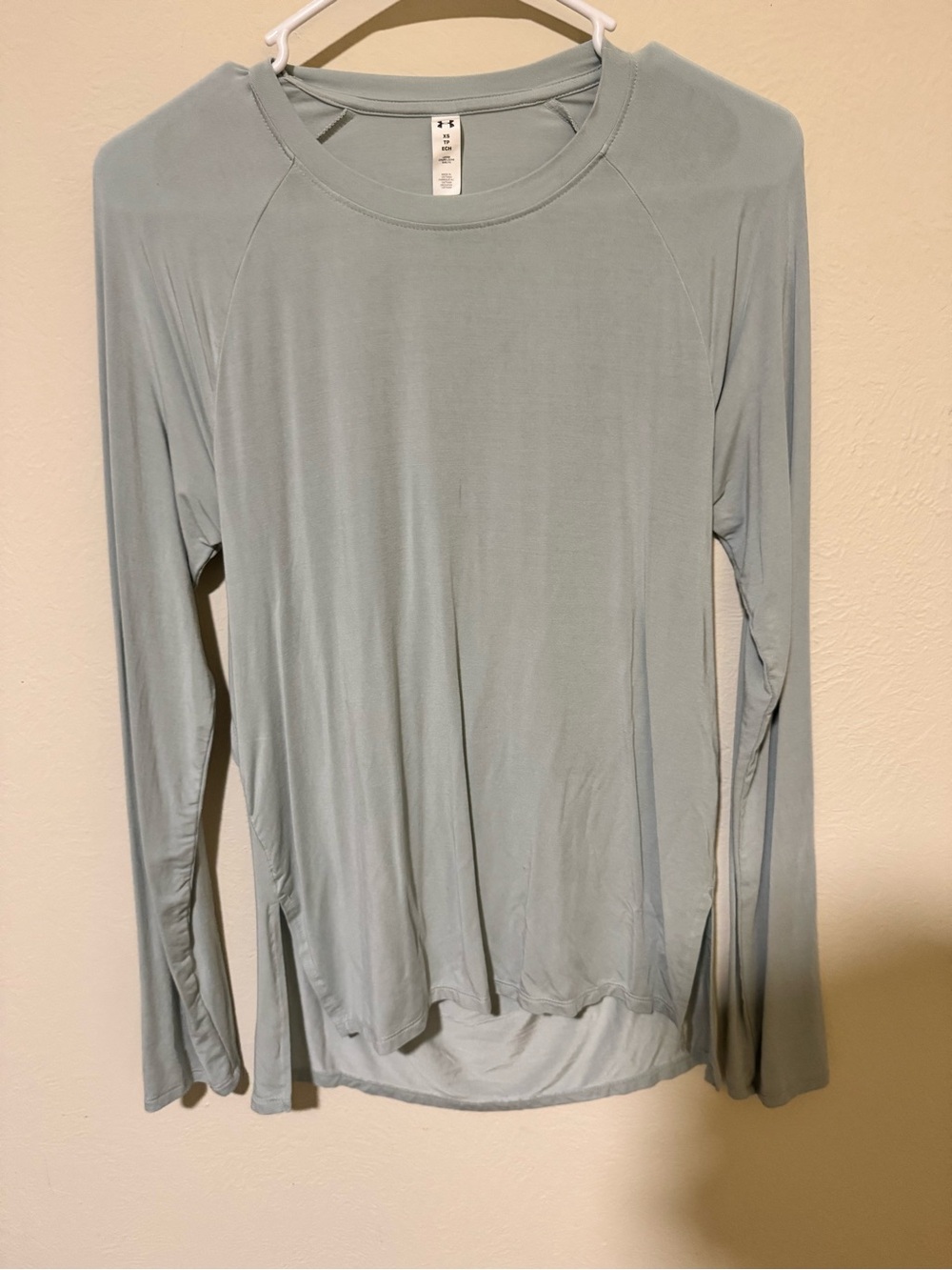 Under Armour Women's Long Sleeve Crew Neck Top - Pale Blue